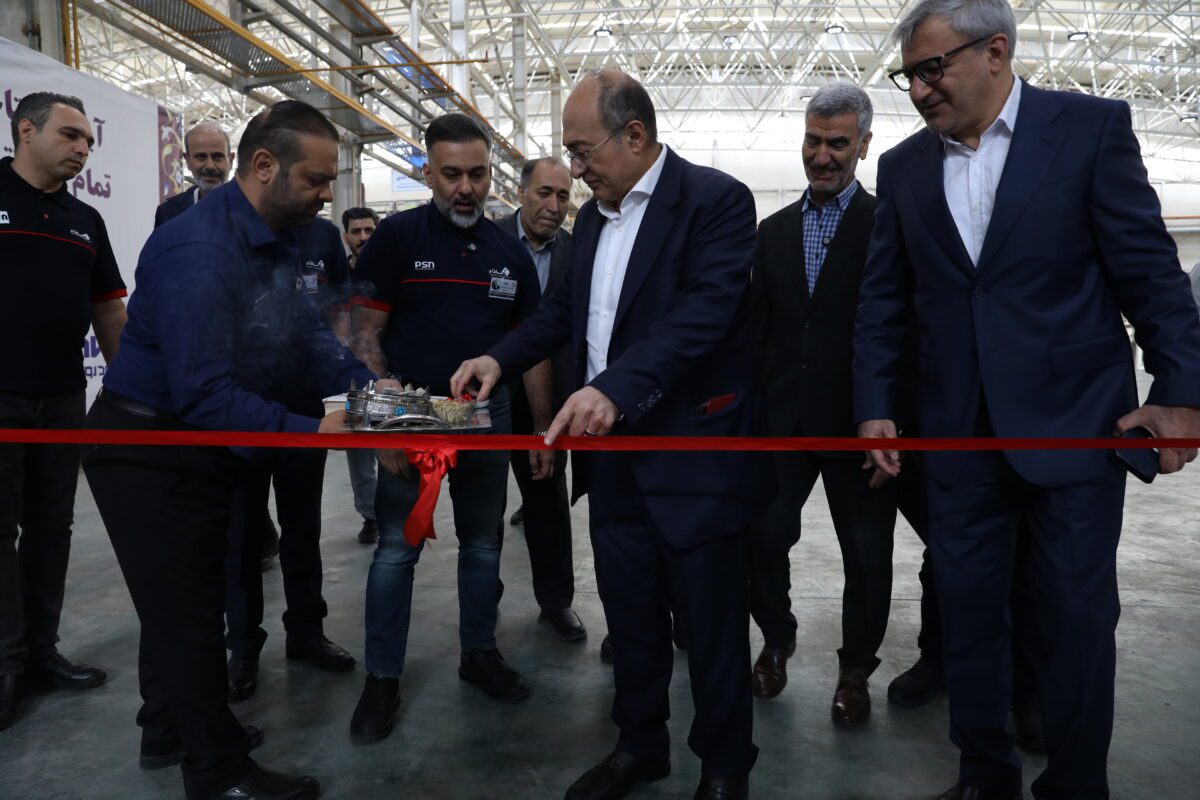 آغاز به کار خط تولید جدید پایاصنعت با حضور مدیران ایران خودرو